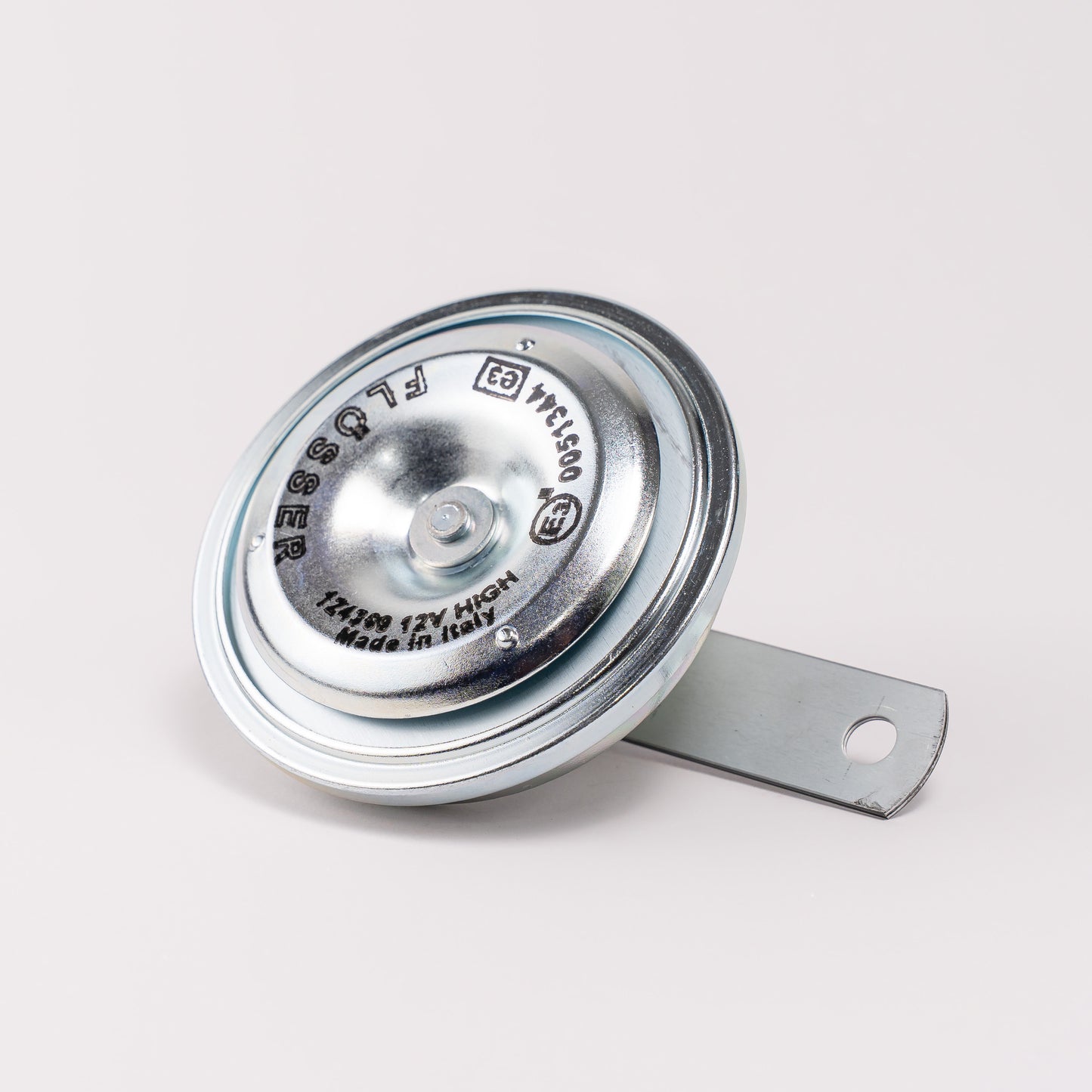 Bocina de coche de tono alto